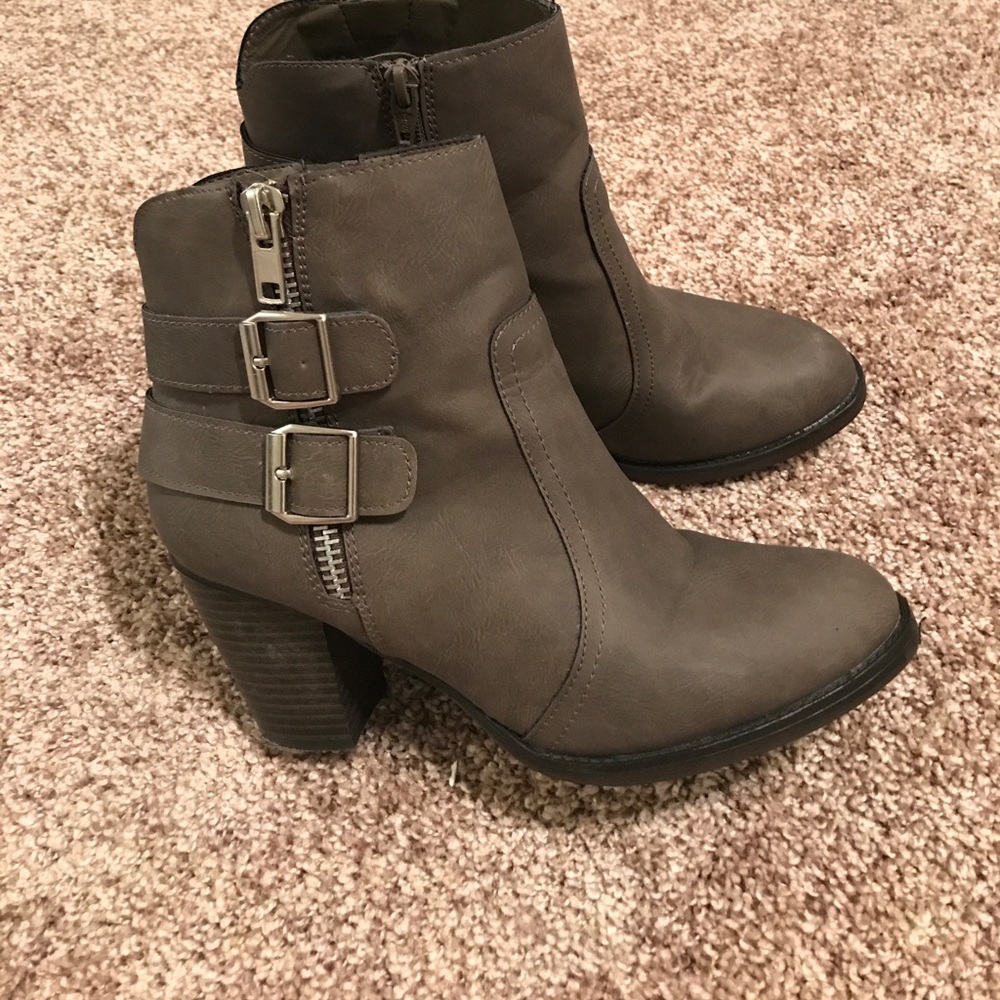 Comfortable Booties that match so much